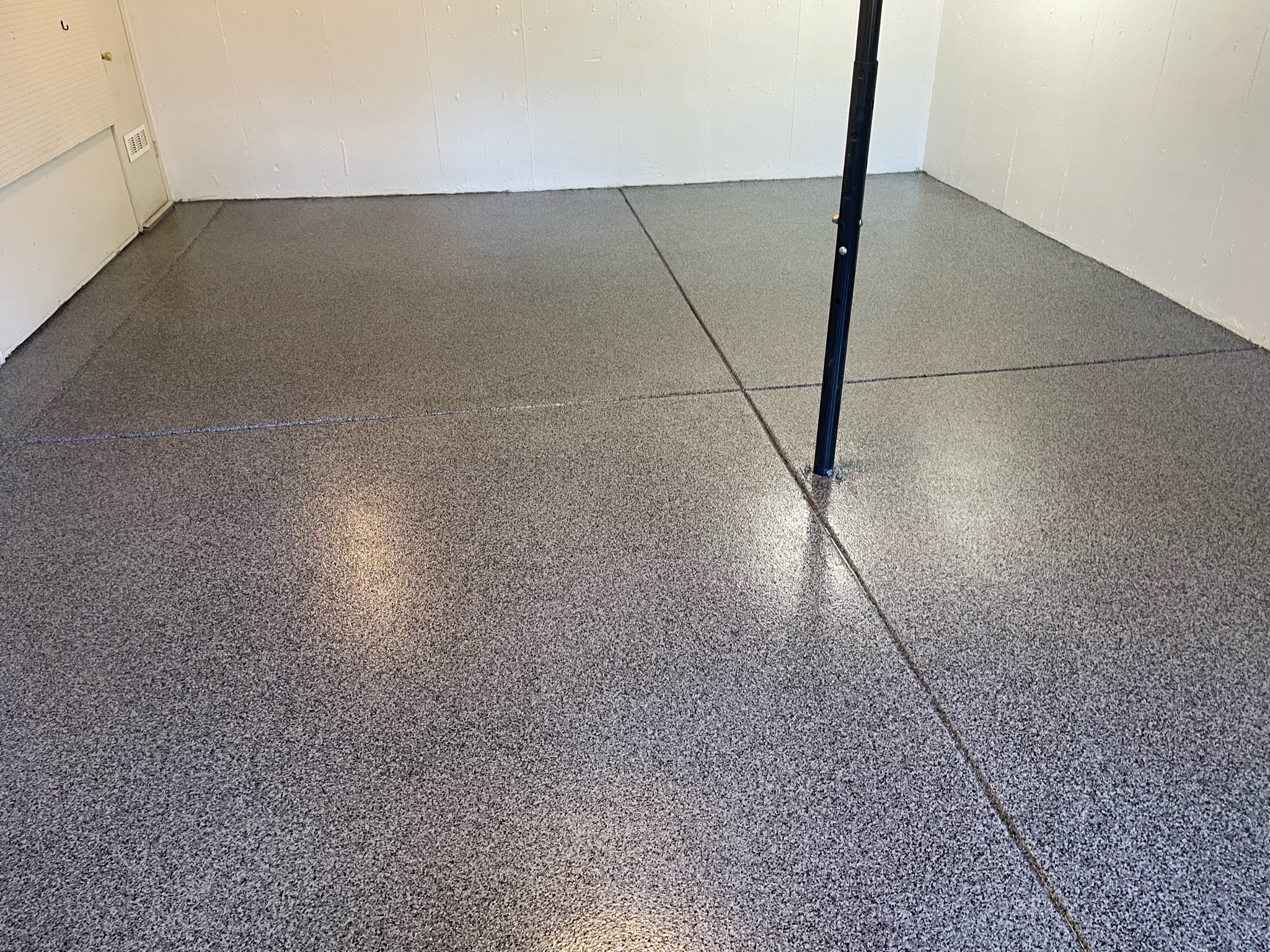 Garage floors Loveland Graphite colored flake