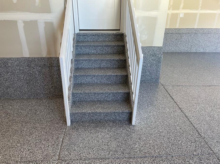 Garage floors Granite flake on steps